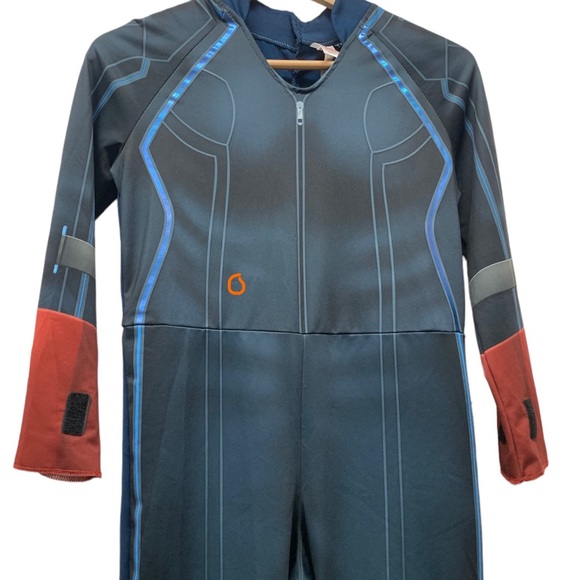 Marvel Black Widow costume, size child medium 8-10 years - Picture 11 of 11